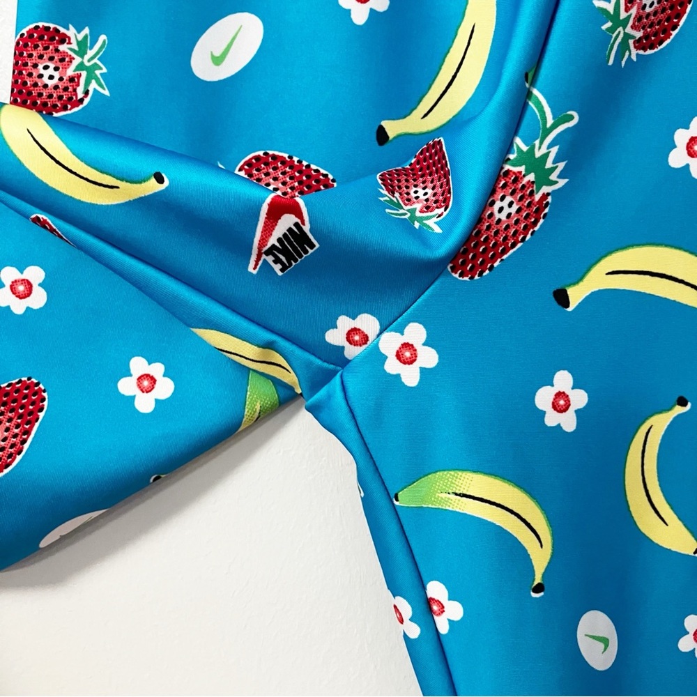 Nike | Sportswear Fruit Leggings M - Picture 3 of 6